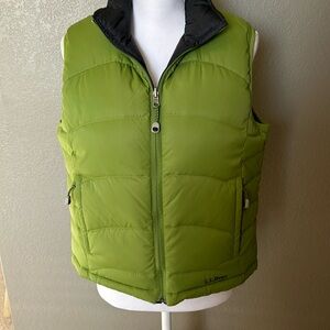LL Bean women’s Reversible Down Vest, vibrant green and gray, size large